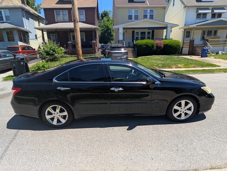2007 Lexus ES 5th Gen - Image 2 of 16