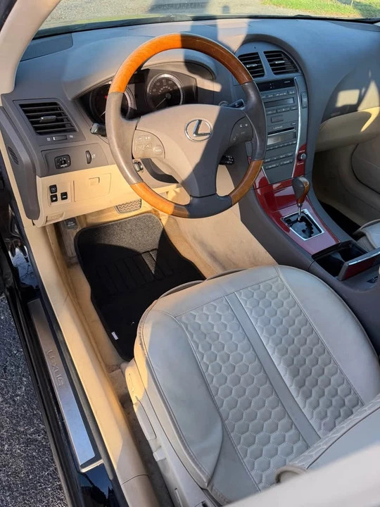 2007 Lexus ES 5th Gen - Image 8 of 18