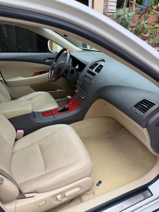 2007 Lexus ES 5th Gen - Image 13 of 20