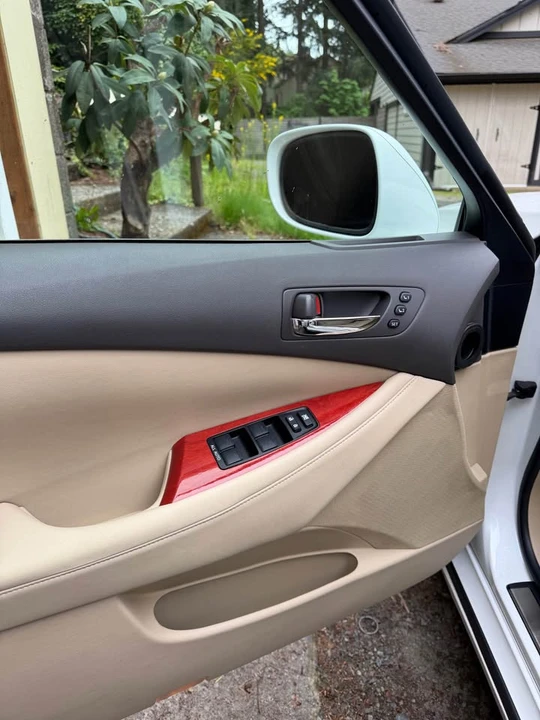 2007 Lexus ES 5th Gen - Image 11 of 20