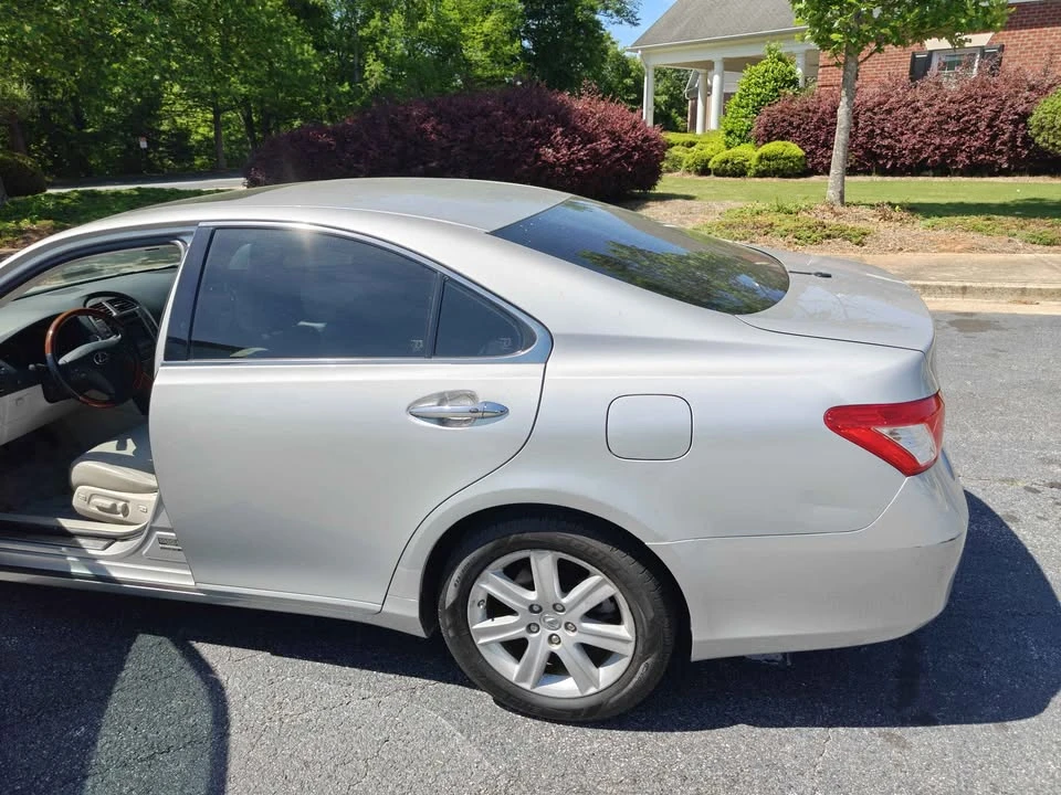 2007 Lexus ES 5th Gen - Image 8 of 9