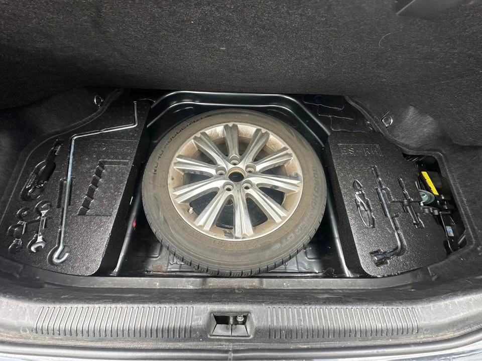 2007 Lexus ES 5th Gen - Image 11 of 15