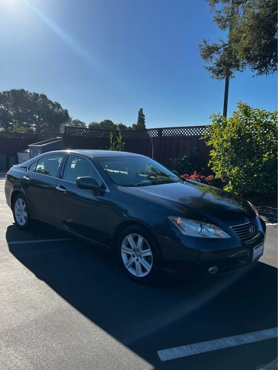 2007 Lexus ES 5th Gen - Image 2 of 12