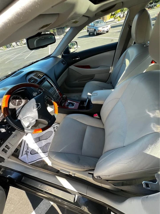 2007 Lexus ES 5th Gen - Image 8 of 12