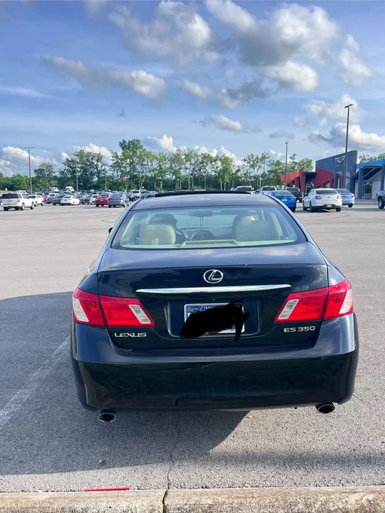2007 Lexus ES 5th Gen - Image 2 of 4