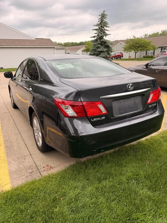 2007 Lexus ES 5th Gen - Image 2 of 9