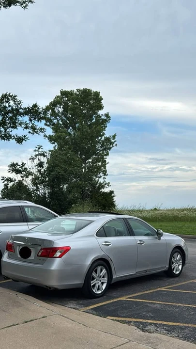 2007 Lexus ES 5th Gen - Image 12 of 14
