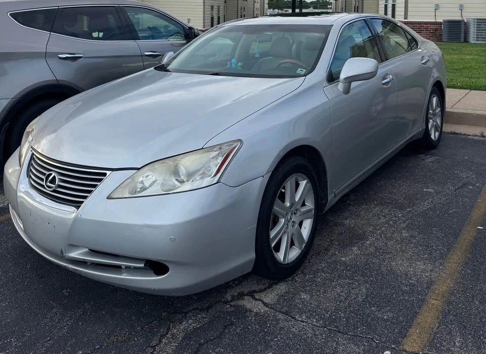 2007 Lexus ES 5th Gen - Image 4 of 14