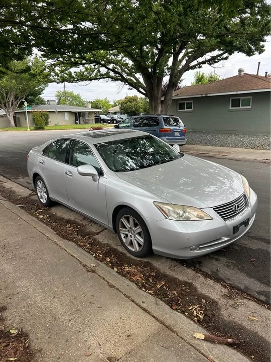 2007 Lexus ES 5th Gen - Image 9 of 13