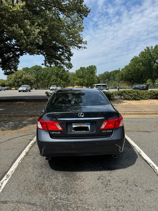 2007 Lexus ES 5th Gen - Image 4 of 15