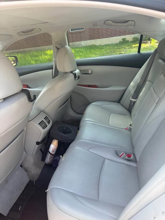2007 Lexus ES 5th Gen - Image 6 of 8