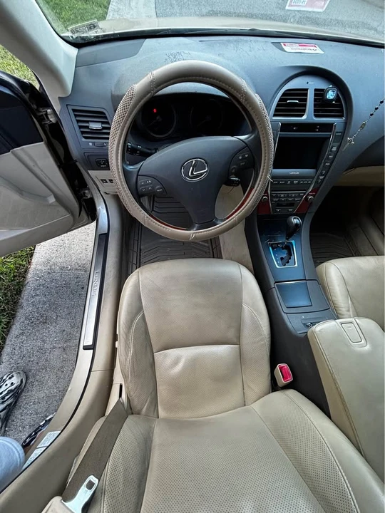 2007 Lexus ES 5th Gen - Image 5 of 8