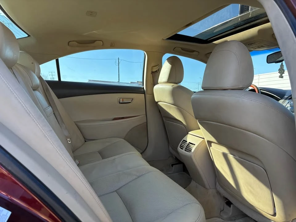 2007 Lexus ES 5th Gen - Image 9 of 12