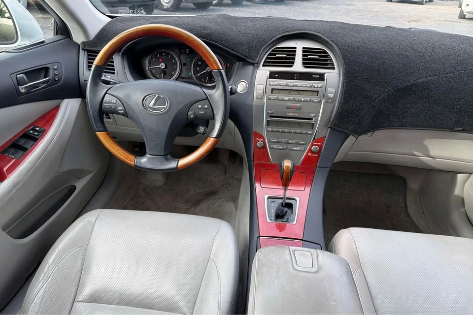 2007 Lexus ES 4th Gen - Image 15 of 20