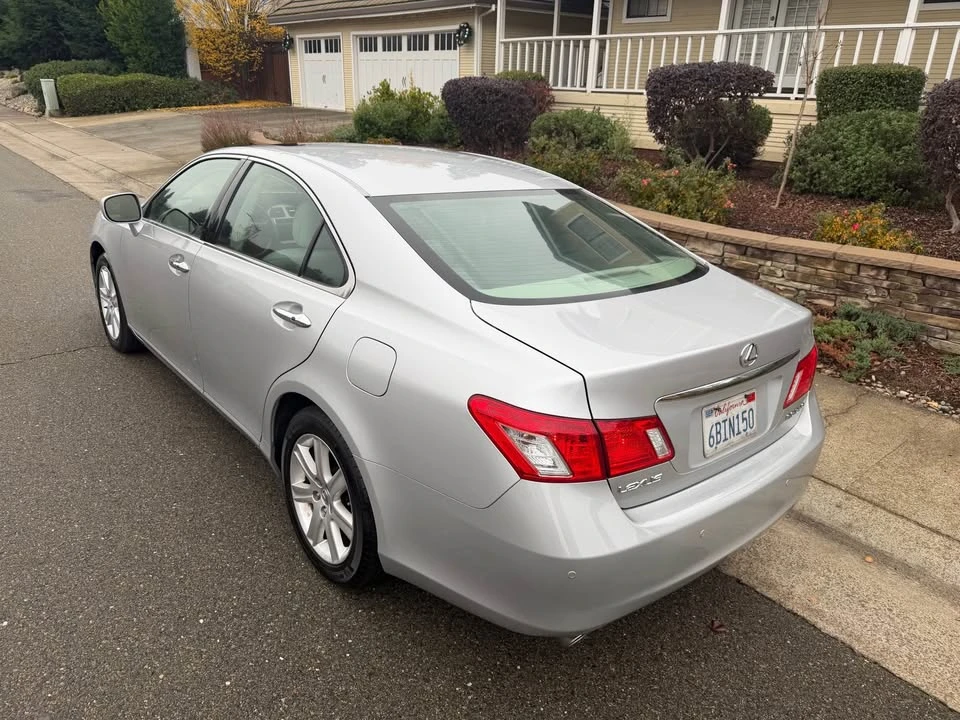 2007 Lexus ES 5th Gen - Image 8 of 20