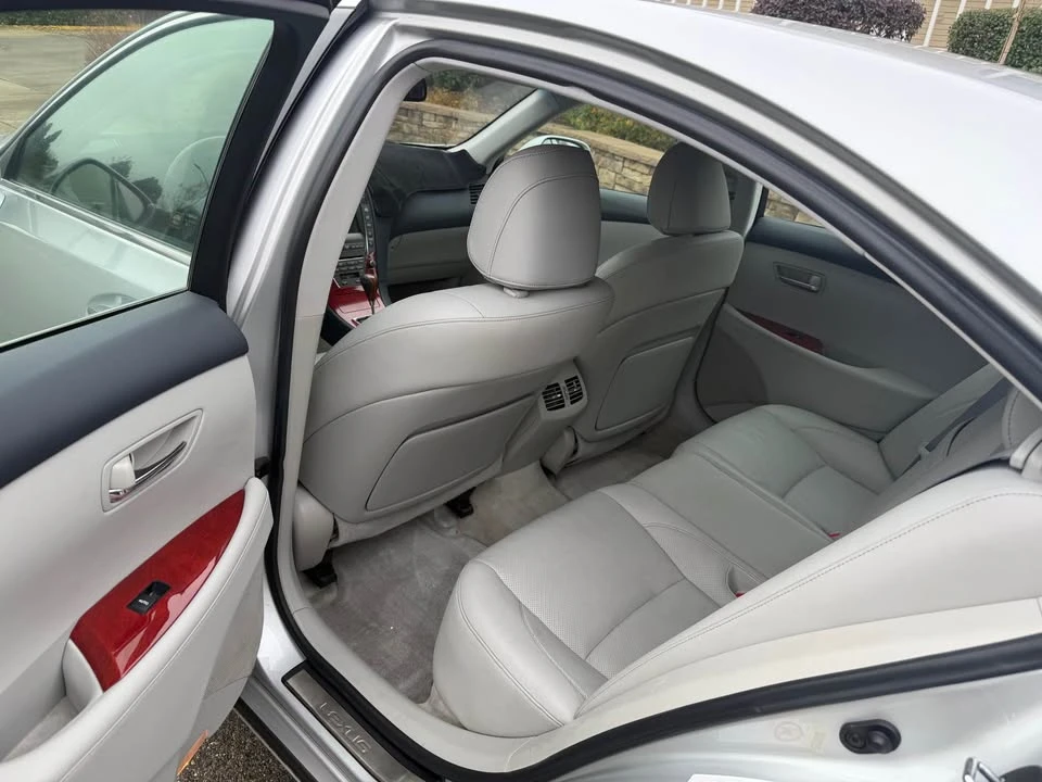 2007 Lexus ES 5th Gen - Image 20 of 20