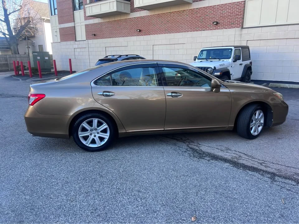 2007 Lexus ES 5th Gen - Image 4 of 13