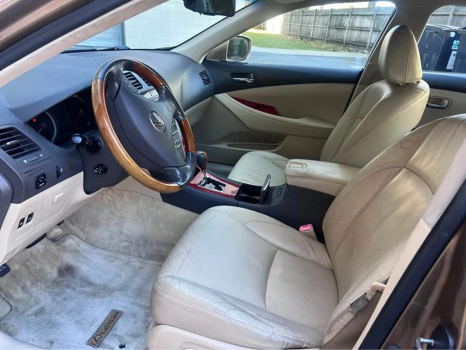 2007 Lexus ES 5th Gen - Image 10 of 13