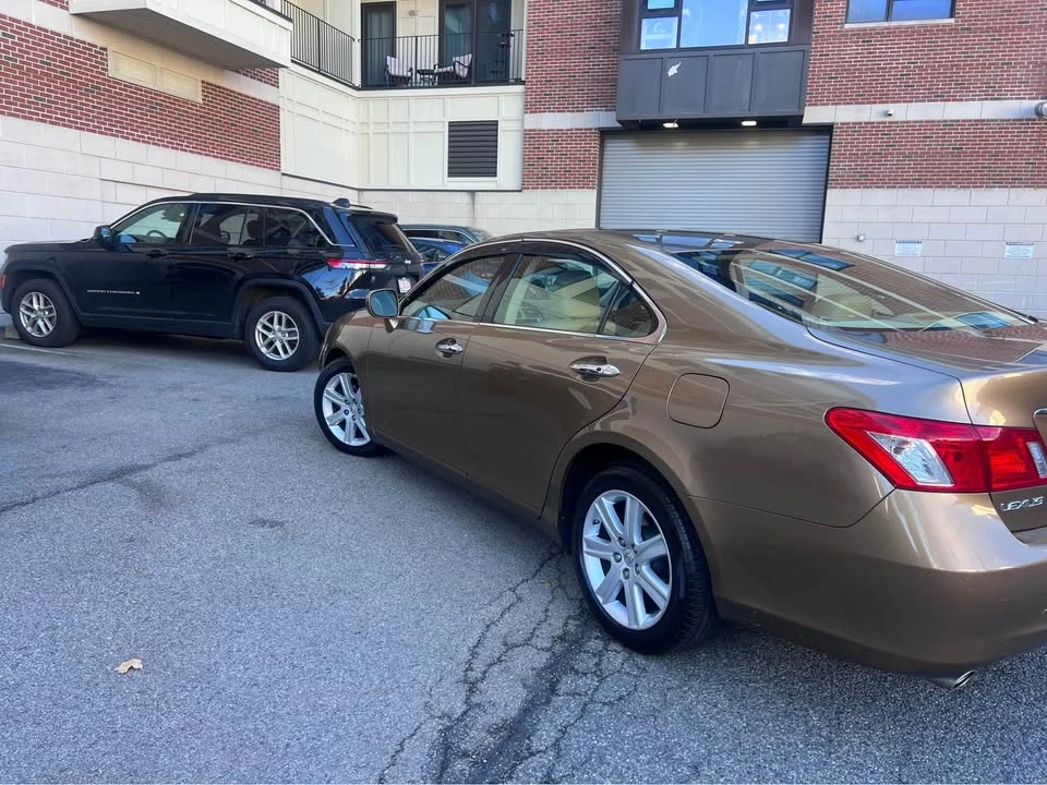 2007 Lexus ES 5th Gen - Image 6 of 13