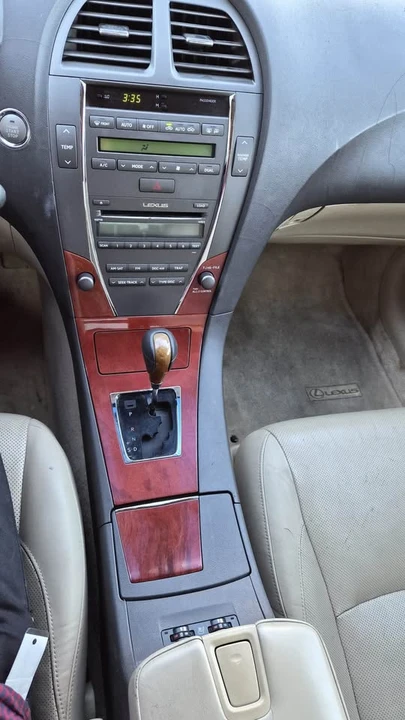 2007 Lexus ES 5th Gen - Image 14 of 17