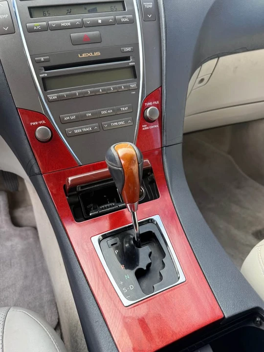 2007 Lexus ES 5th Gen - Image 13 of 19