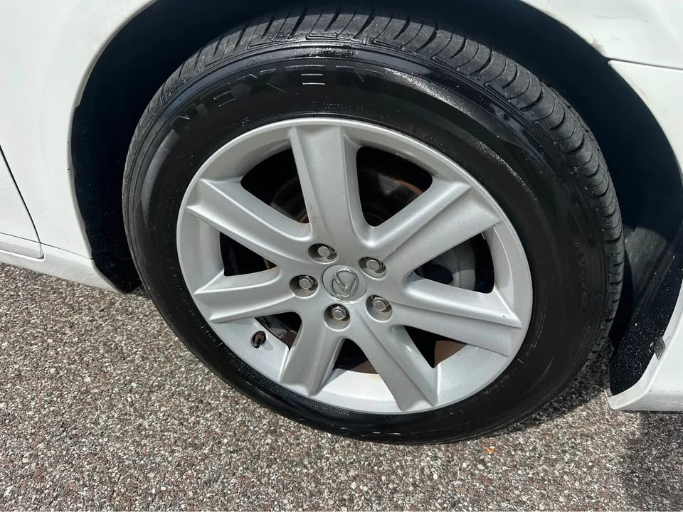 2007 Lexus ES 5th Gen - Image 2 of 20