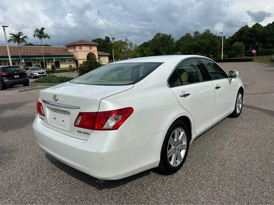 2007 Lexus ES 5th Gen - Image 5 of 20