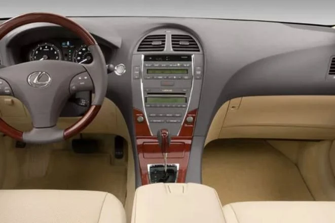 2007 Lexus ES 5th Gen - Image 4 of 4