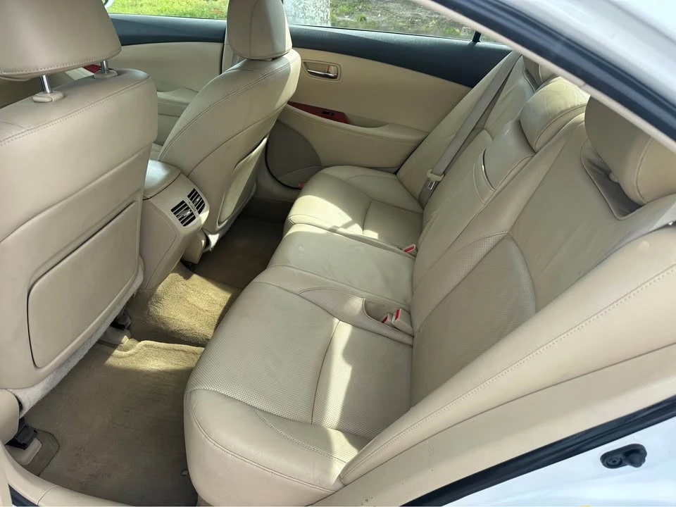 2007 Lexus ES 5th Gen - Image 9 of 20