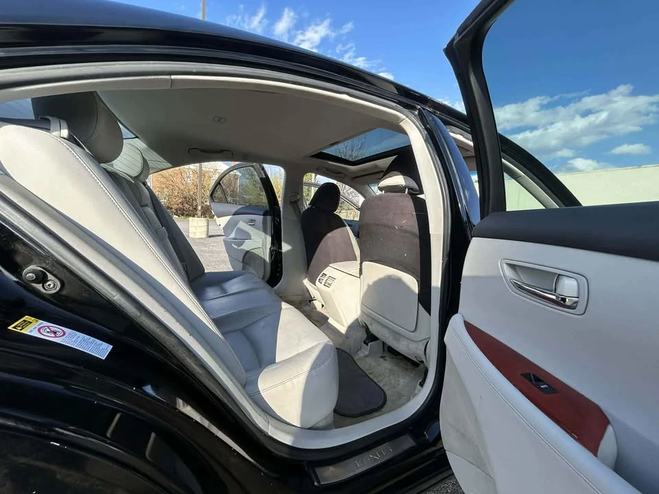 2007 Lexus ES 5th Gen - Image 10 of 12