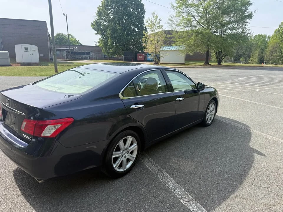 2007 Lexus ES 5th Gen - Image 2 of 11