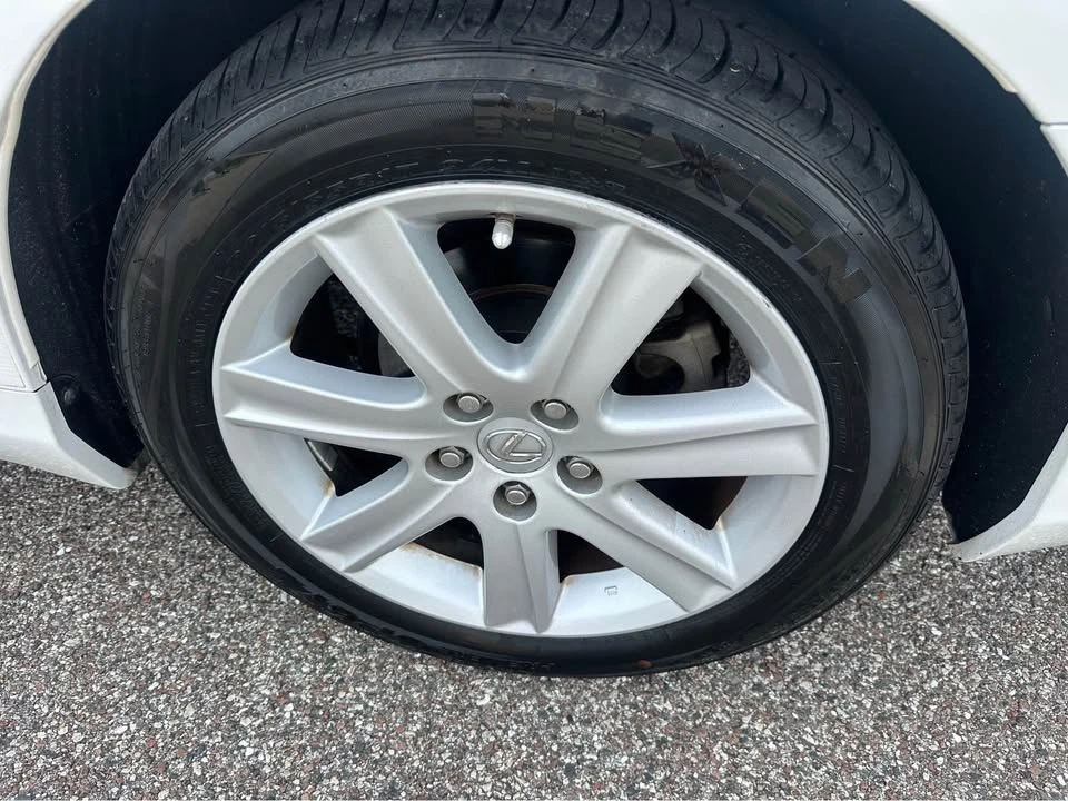 2007 Lexus ES 5th Gen - Image 10 of 20