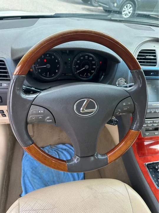2007 Lexus ES 5th Gen - Image 14 of 20
