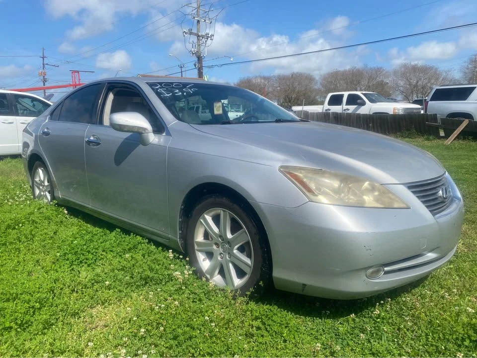 2007 Lexus ES 5th Gen - Image 2 of 9
