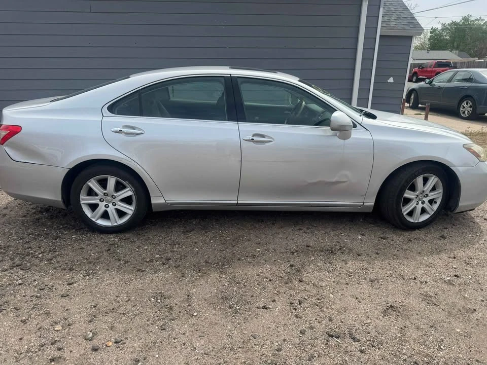 2007 Lexus ES 5th Gen - Image 3 of 8