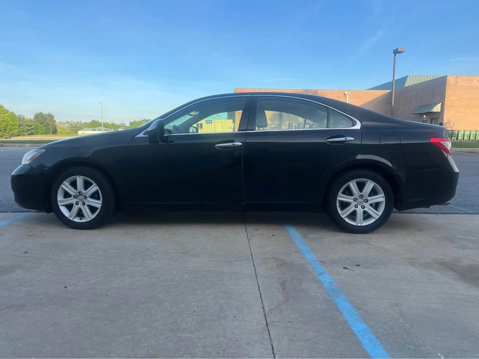 2007 Lexus ES 5th Gen - Image 4 of 9