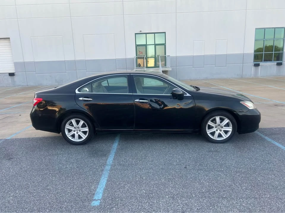 2007 Lexus ES 5th Gen - Image 3 of 9