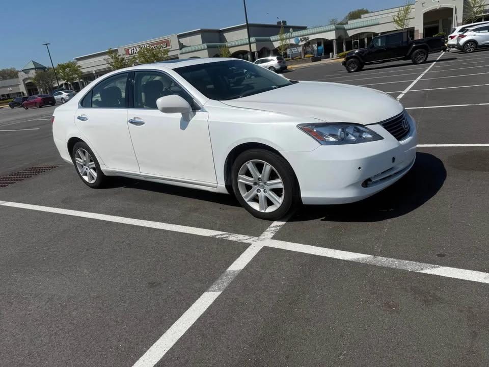2007 Lexus ES 5th Gen - Image 3 of 12
