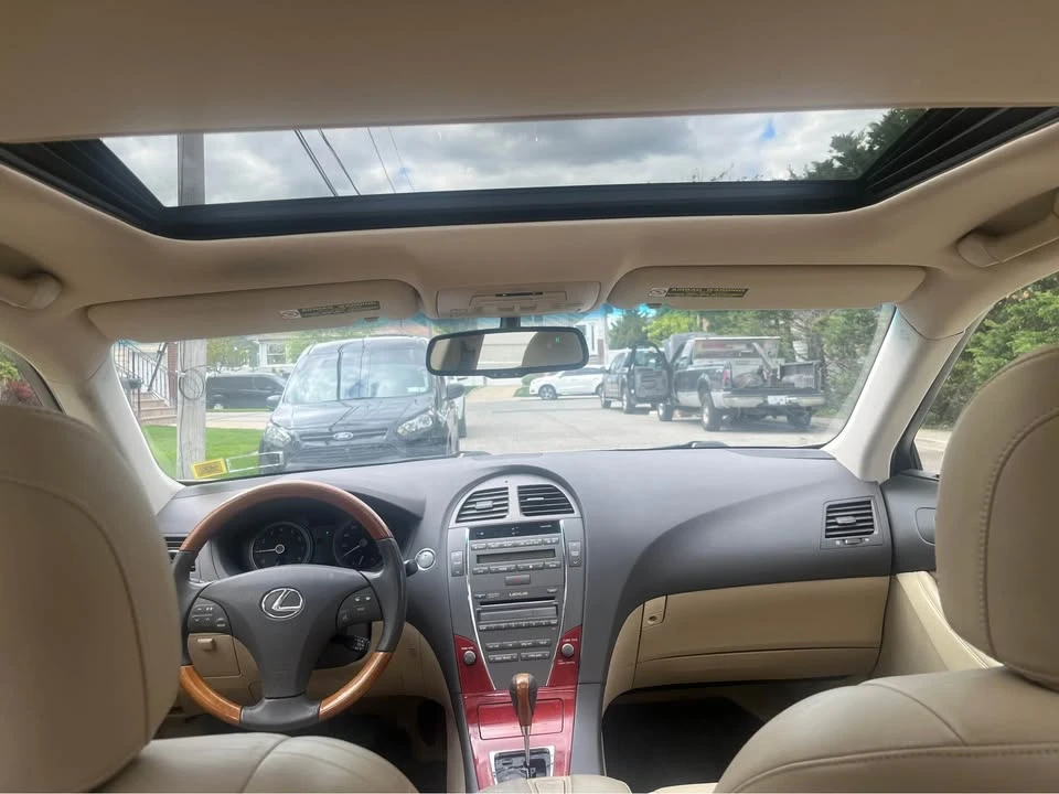 2007 Lexus ES 5th Gen - Image 11 of 16
