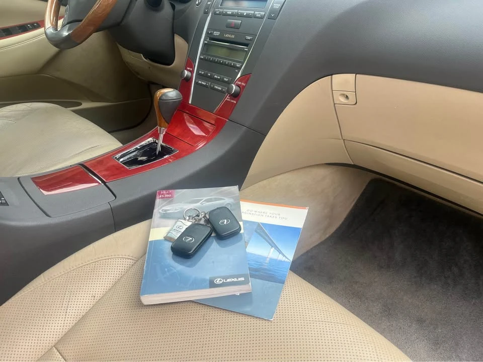 2007 Lexus ES 5th Gen - Image 15 of 16
