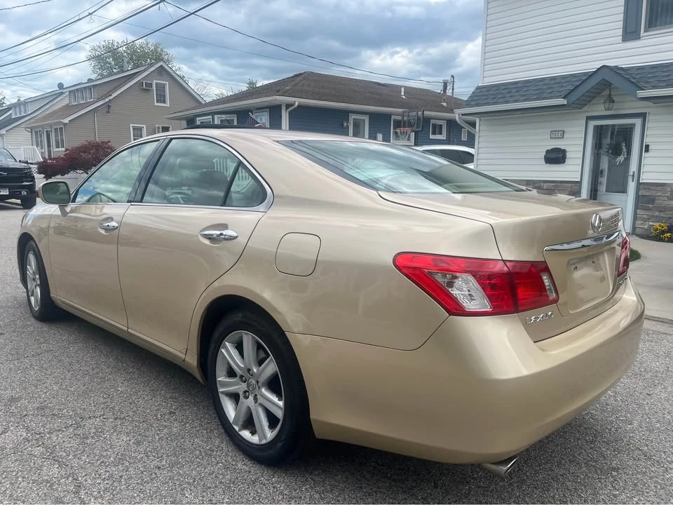2007 Lexus ES 5th Gen - Image 3 of 16