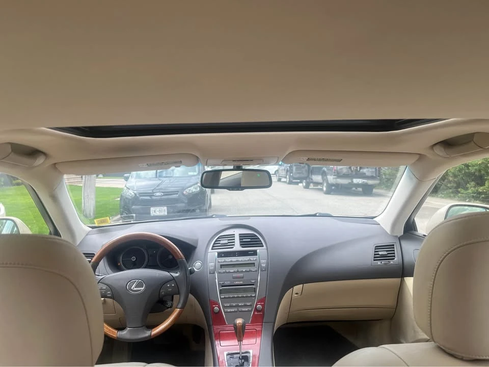 2007 Lexus ES 5th Gen - Image 12 of 16