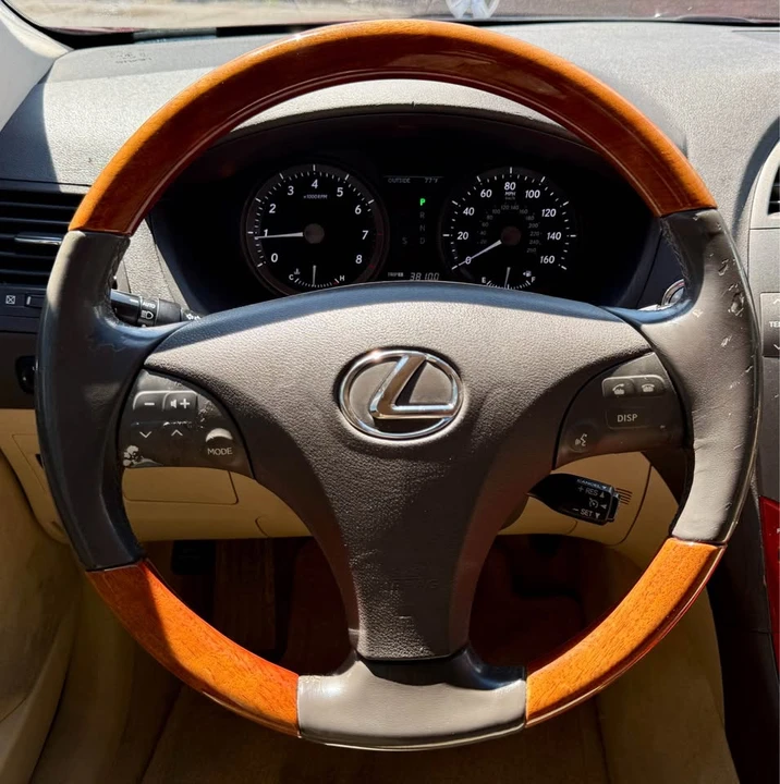 2007 Lexus ES 5th Gen - Image 11 of 20