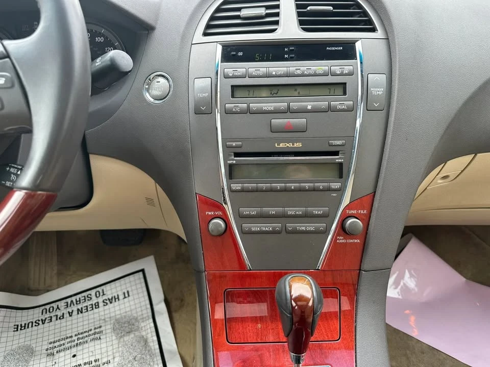 2007 Lexus ES 5th Gen - Image 12 of 19