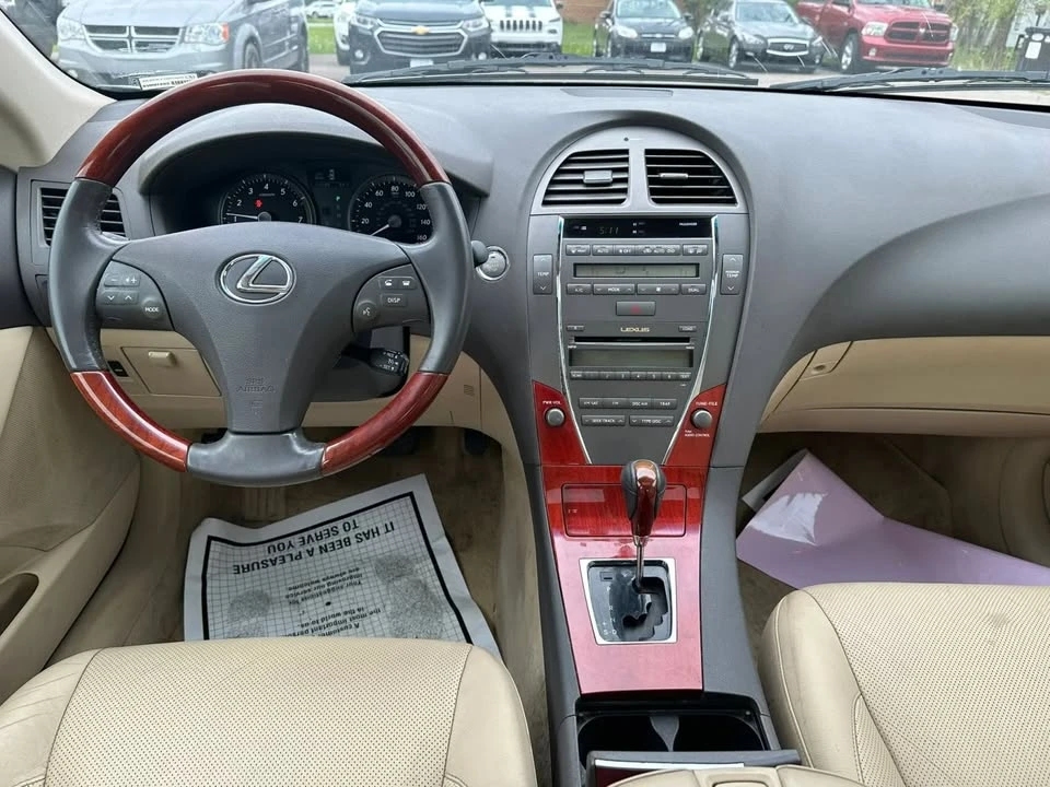 2007 Lexus ES 5th Gen - Image 11 of 19