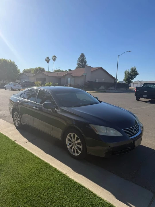 2007 Lexus ES 5th Gen - Image 2 of 15