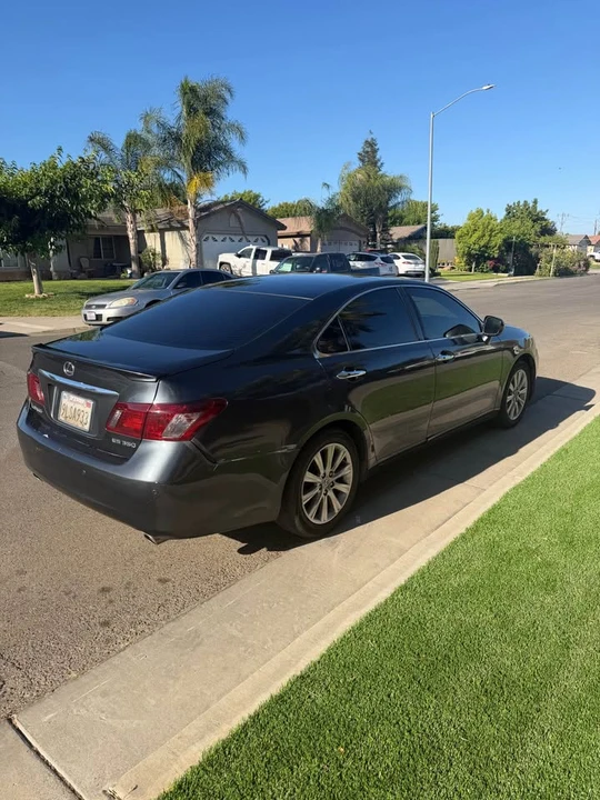 2007 Lexus ES 5th Gen - Image 4 of 15