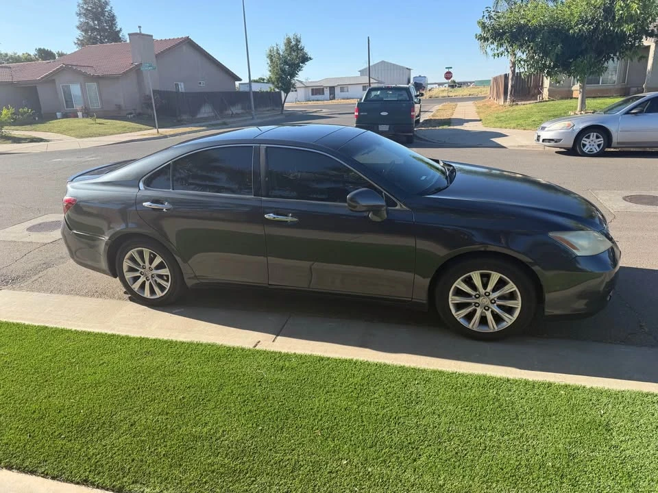 2007 Lexus ES 5th Gen - Image 3 of 15