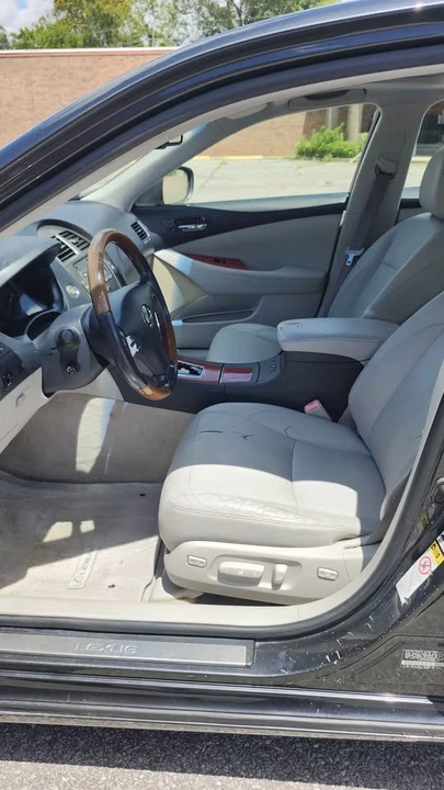 2007 Lexus ES 5th Gen - Image 9 of 12