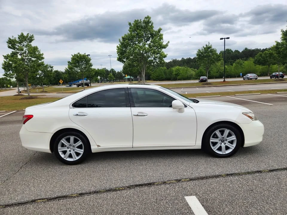 2007 Lexus ES 5th Gen - Image 4 of 20